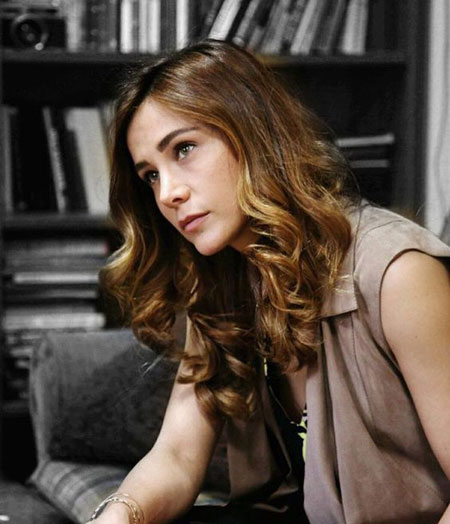 Burçin Terzioğlu Saç Rengi ve Modelleri 17