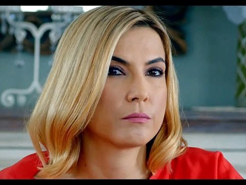 Şebnem Dönmez Boyu ve Saç Rengi 2
